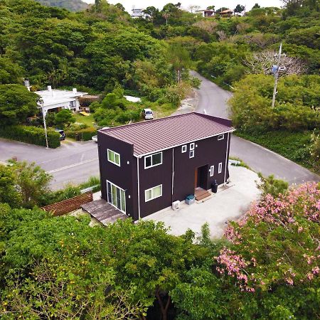 Irie House Motobu Villa Exterior photo